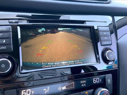 Used 2020 Nissan Rogue Sport SV FWD image 27