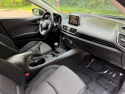 Used 2014 MAZDA MAZDA3 i Touring w/ Technology Package FWD image 32