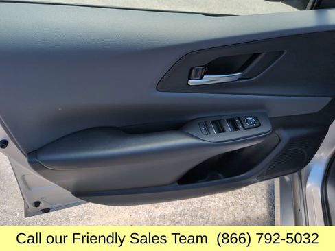 Used 2024 Toyota Prius XLE AWD/4WD image 11