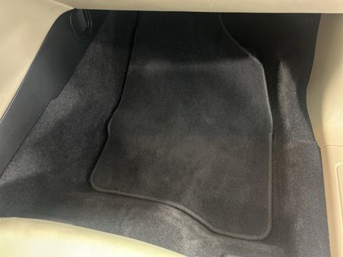 Used 2017 Ford Taurus SEL w/ Equipment Group 201A image 36