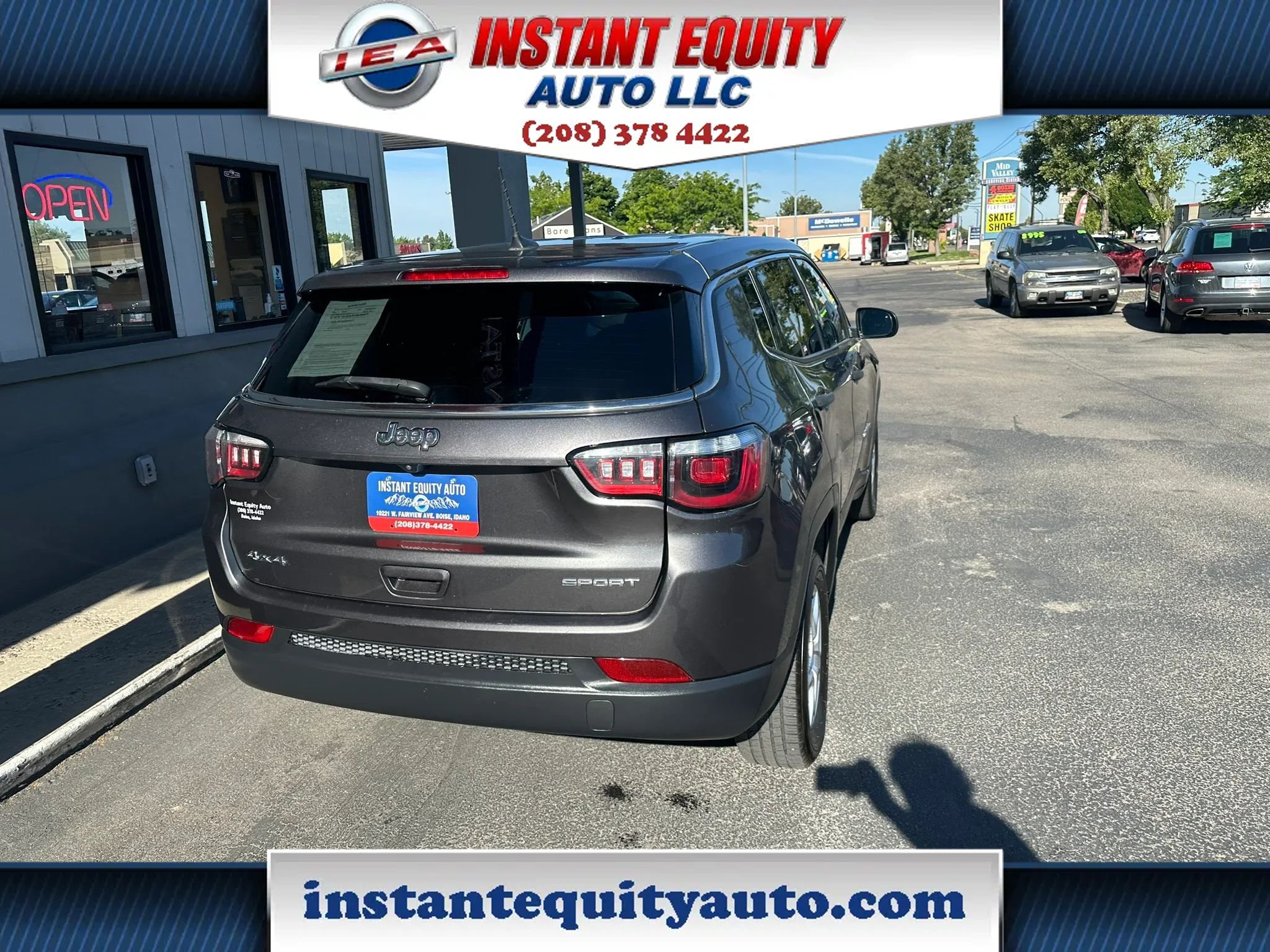 Used 2022 Jeep Compass Sport AWD/4WD image 35