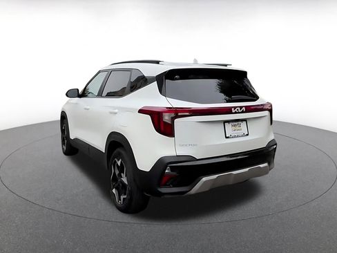 Used 2025 Kia Seltos S image 11