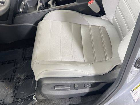 Used 2022 Honda CR-V EX image 18