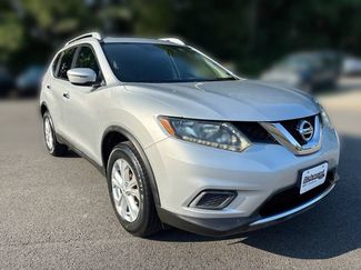 Used 2016 Nissan Rogue SV w/ SV Moonroof Package FWD video 2