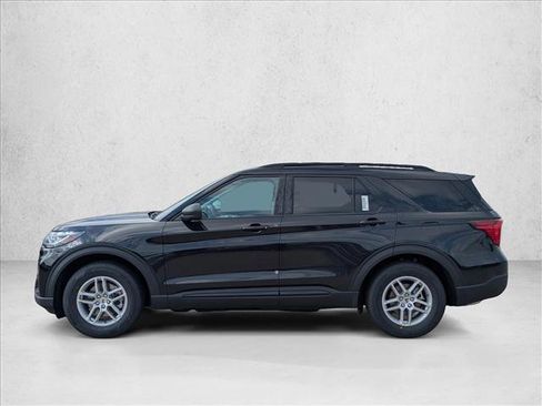New 2026 Ford Explorer Active image 8
