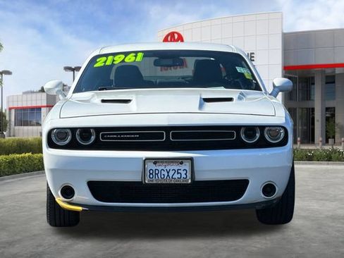 Used 2019 Dodge Challenger SXT RWD image 10