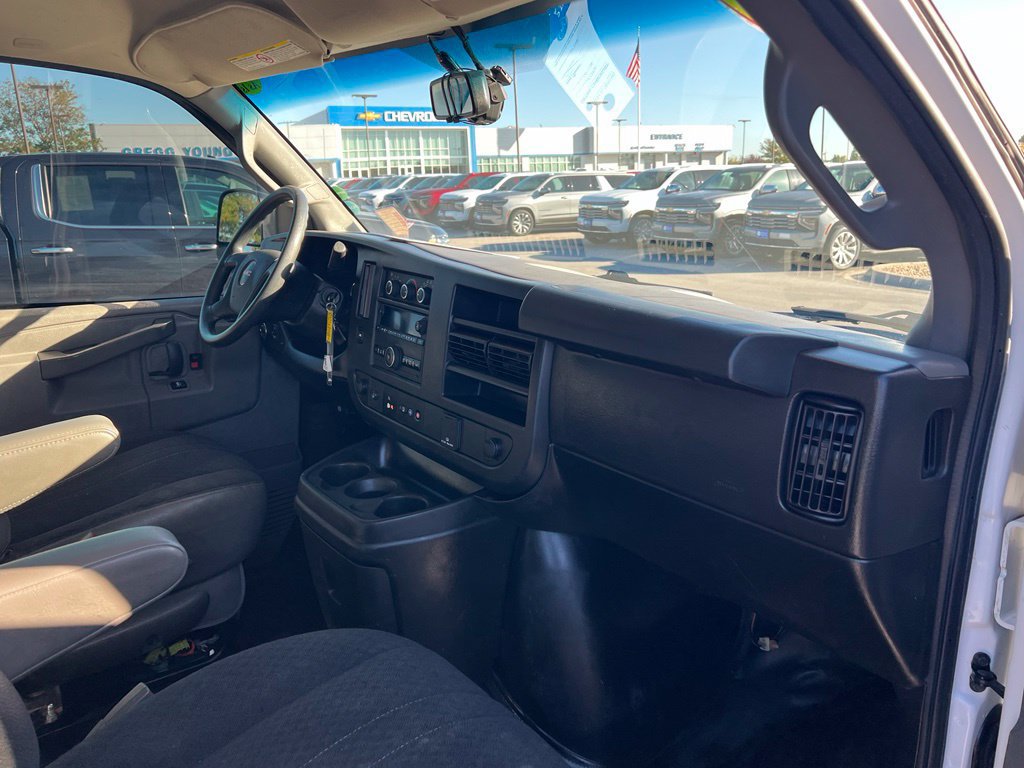 Used 2019 GMC Savana 2500 w/ Driver Convenience Package RWD image 24
