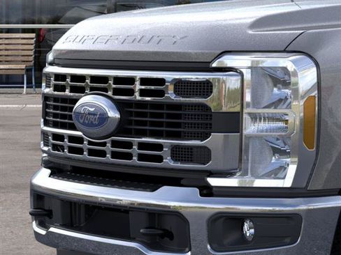 New 2026 Ford F350 XLT AWD/4WD image 17