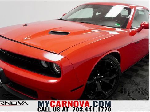 Used 2015 Dodge Challenger SXT Plus w/ Premium Sound Group image 1