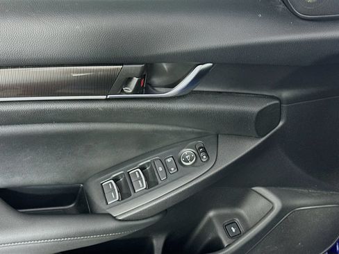 Used 2020 Honda Accord Sport image 17