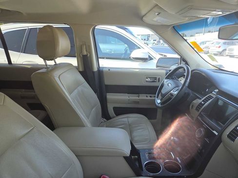 Used 2018 Ford Flex Limited w/ Equipment Group 303A AWD/4WD image 10