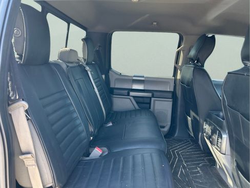 Used 2018 Ford F150 XLT w/ Equipment Group 302A Luxury AWD/4WD image 11