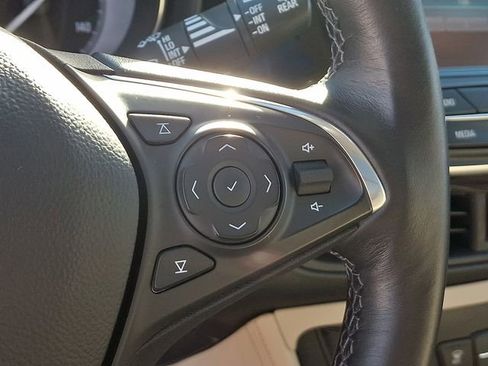 Used 2020 Buick Envision Essence image 25