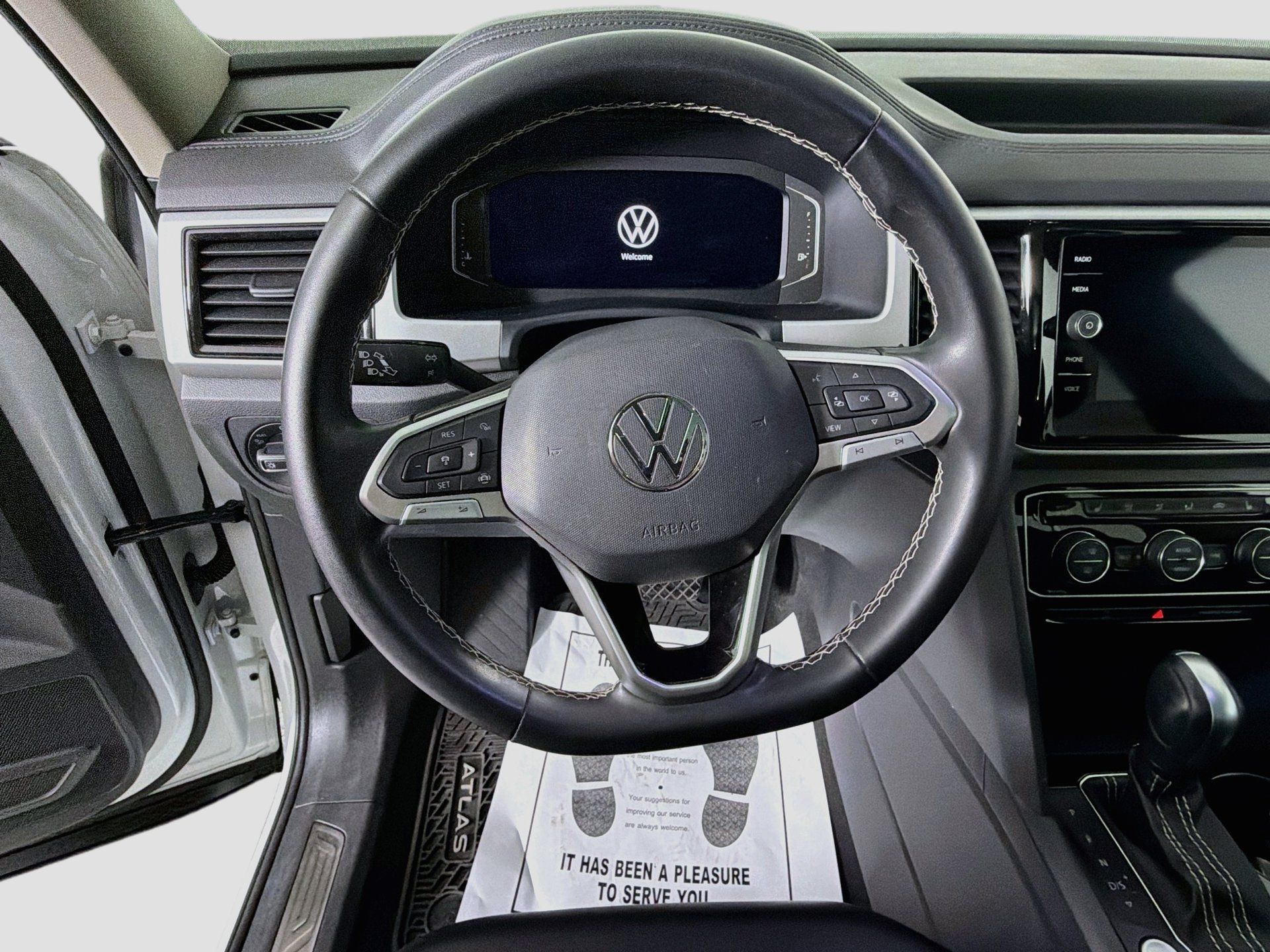 Certified 2023 Volkswagen Atlas SE w/ Panoramic Sunroof Package FWD image 11