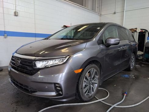 Used 2023 Honda Odyssey Touring image 5