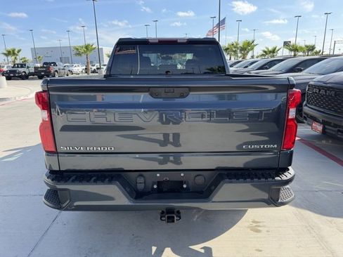 Used 2022 Chevrolet Silverado 1500 Custom image 6