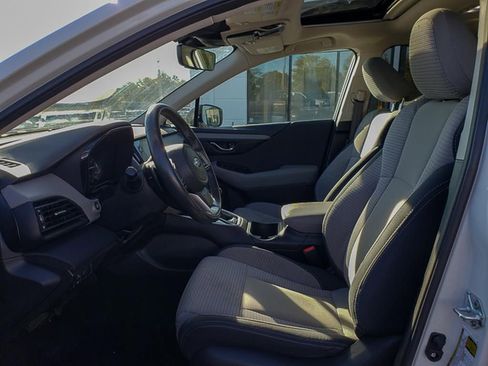 Used 2024 Subaru Outback Premium image 11