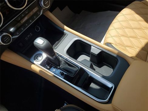 New 2025 Nissan Sentra SV w/ SV Premium Package image 18