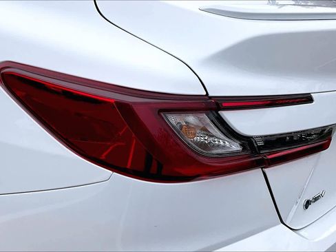 Certified 2025 Toyota Camry LE image 29