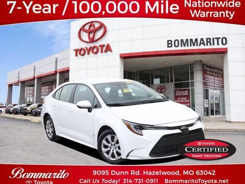 Certified 2025 Toyota Corolla LE image 1