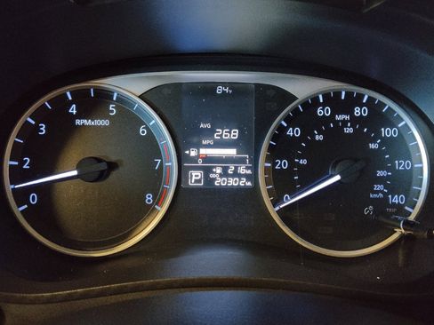 Used 2025 Nissan Versa S w/ Trunk Package FWD image 23