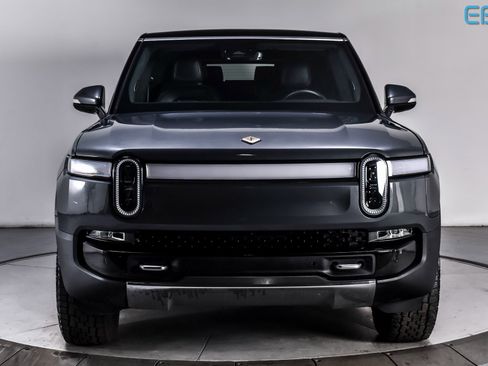 Used 2024 Rivian R1S Adventure image 2