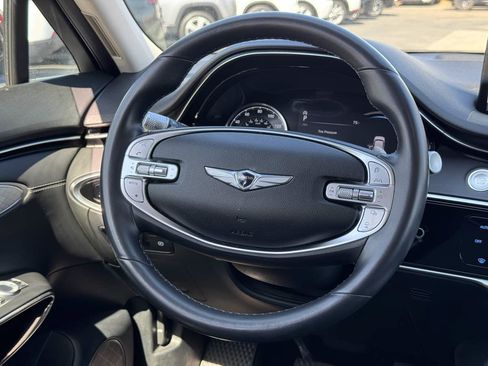 Used 2025 Genesis GV70 2.5T AWD/4WD image 26
