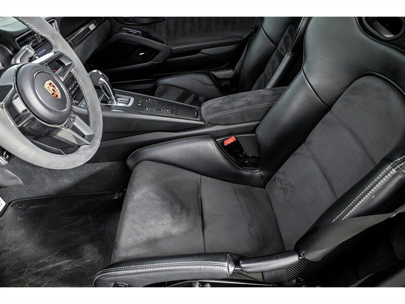 Used 2019 Porsche 911 GT2 RS w/ Weissach Package RWD image 13