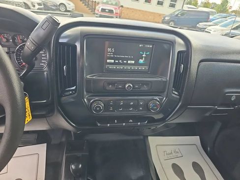 Used 2018 Chevrolet Silverado 2500 W/T w/ Snow Plow Prep Package AWD/4WD image 13