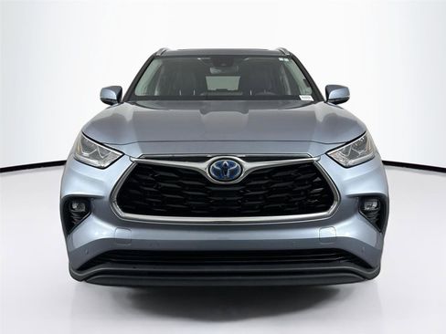 Used 2023 Toyota Highlander Limited AWD/4WD image 9