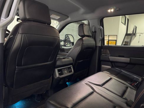 Used 2023 Ford F350 Lariat w/ FX4 Off-Road Package AWD/4WD image 7