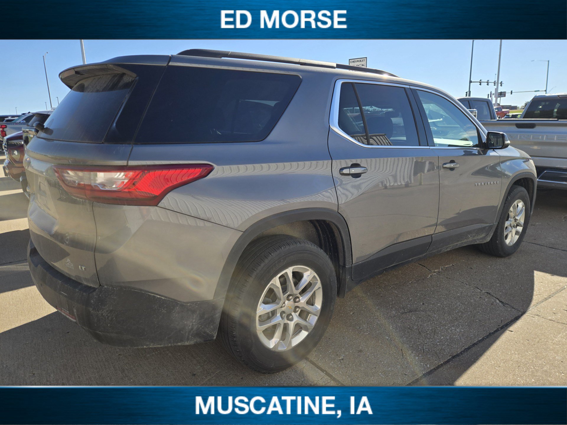 Used 2019 Chevrolet Traverse LT w/ LPO, Floor Liner Package AWD/4WD image 3