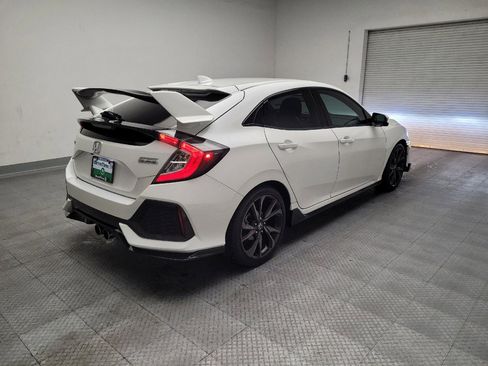 Used 2018 Honda Civic Sport Touring image 9