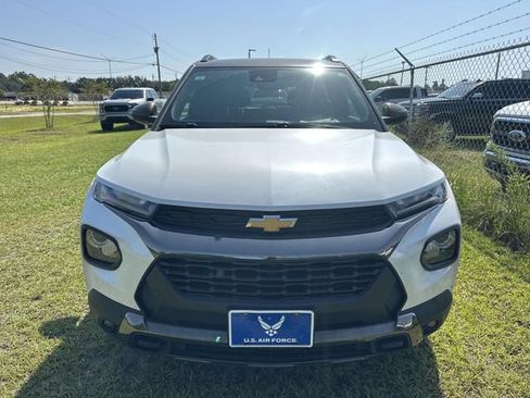Used 2021 Chevrolet TrailBlazer ACTIV w/ Technology Package FWD image 13