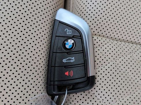 Used 2023 BMW 530i xDrive w/ Premium Package AWD/4WD image 38