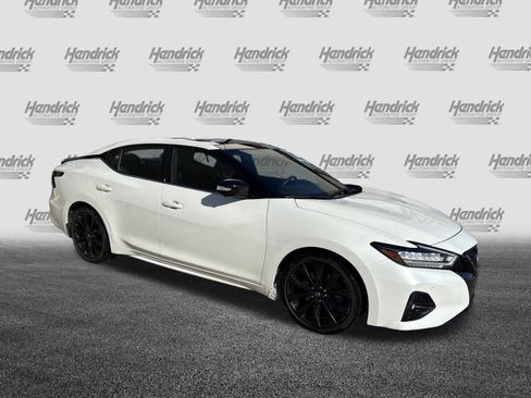 Used 2023 Nissan Maxima SR w/ Sport Mat Group image 2