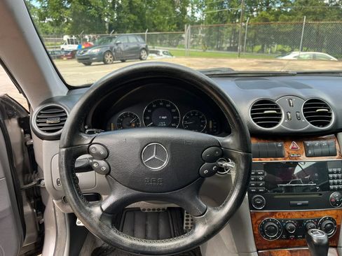 Used 2006 Mercedes-Benz CLK 350 Coupe image 7