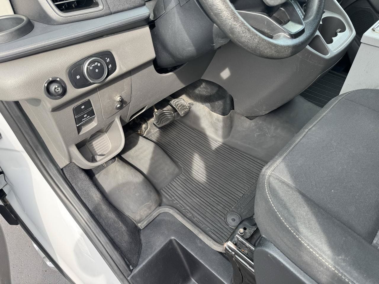 Used 2023 Ford Transit 250 Low Roof AWD image 21