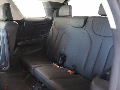 Used 2024 Hyundai Palisade Limited FWD image 19
