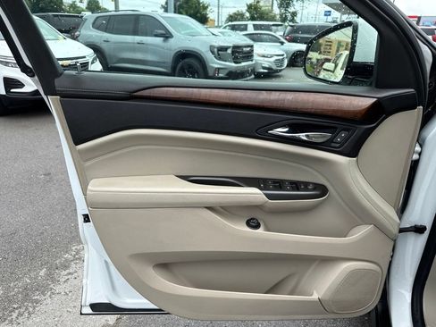 Used 2012 Cadillac SRX Luxury FWD image 10
