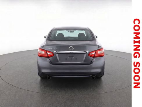 Used 2017 Nissan Altima 2.5 S w/ Power Driver Seat Package FWD image 9