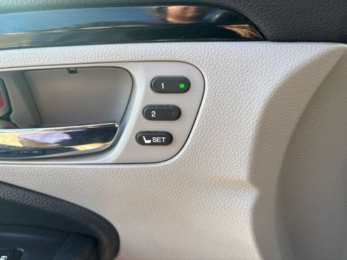 Used 2019 Honda Pilot Touring image 9