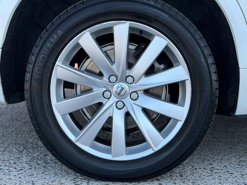 Used 2016 Volvo XC90 T6 Momentum w/ Momentum Plus Package AWD/4WD image 35