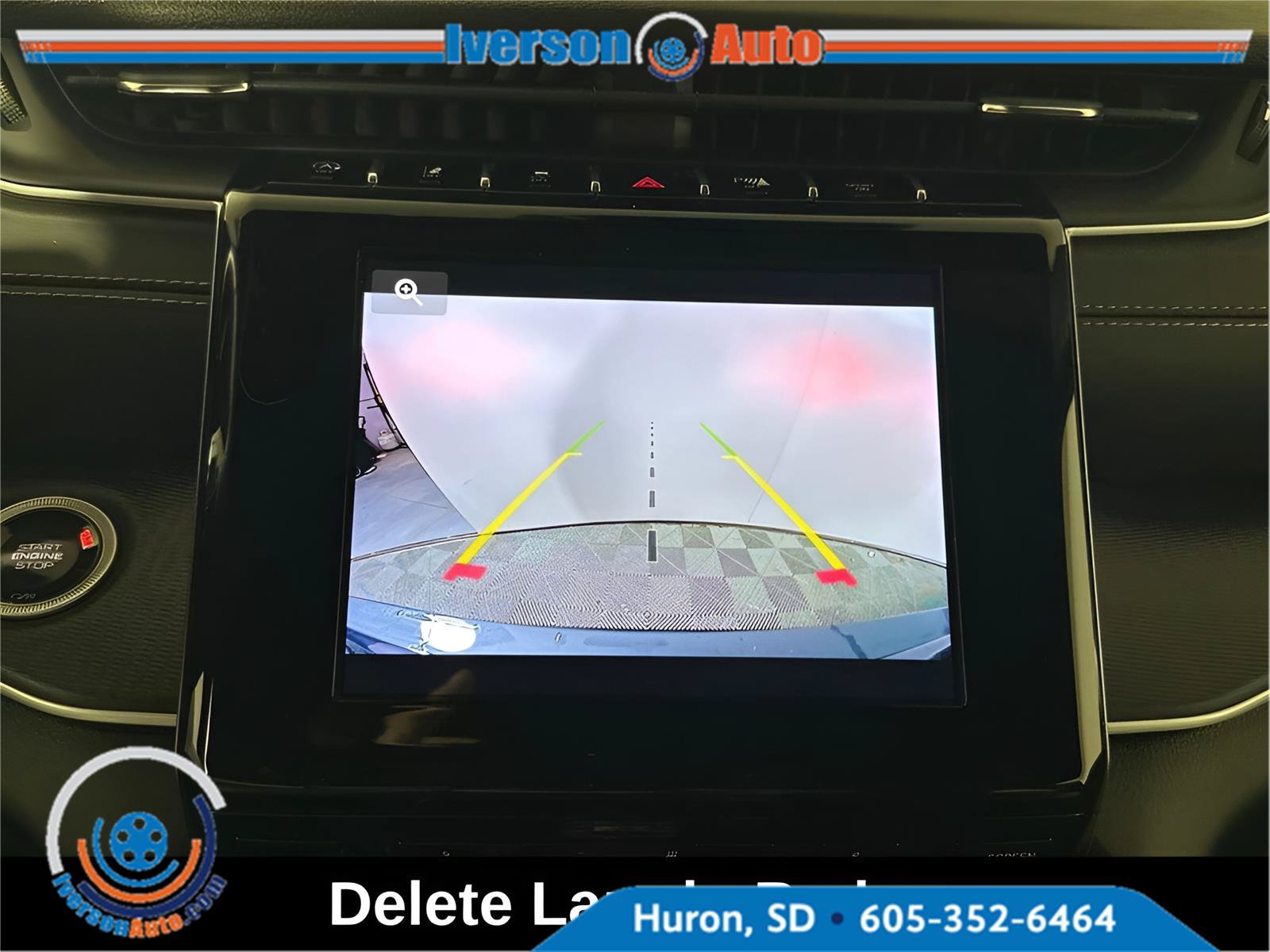 Used 2024 Jeep Grand Cherokee L Altitude AWD/4WD image 15