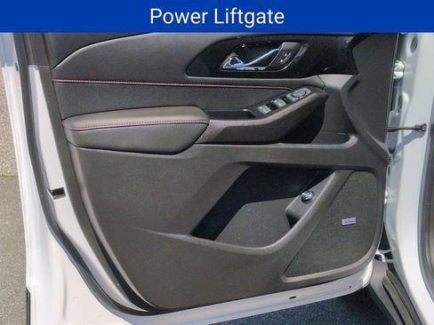 Certified 2023 Chevrolet Traverse RS AWD/4WD image 9