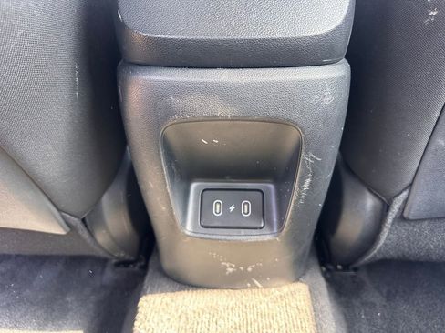 Used 2025 Hyundai Elantra Blue image 22