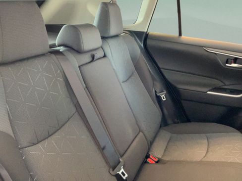 Certified 2025 Toyota RAV4 XLE FWD image 22