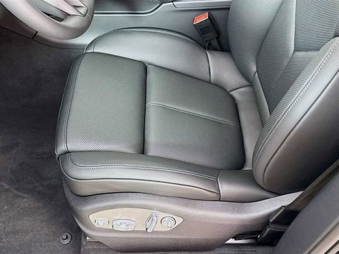 New 2026 Porsche Macan S image 15