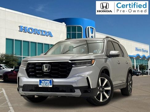 Used 2023 Honda Pilot Elite image 1