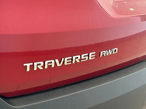 Used 2023 Chevrolet Traverse LT AWD/4WD image 49